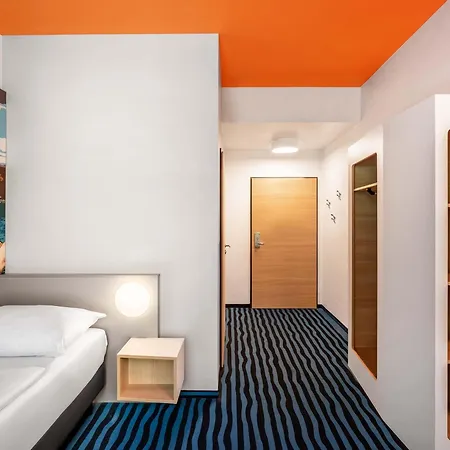 B&B Hotel Konstanz מלון 3*