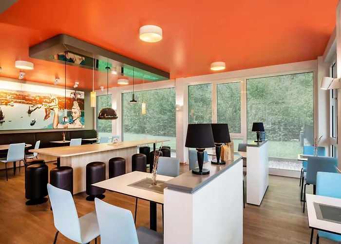 بي آند بي 3* كونستانز